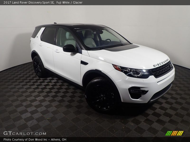 Fuji White / Glacier 2017 Land Rover Discovery Sport SE