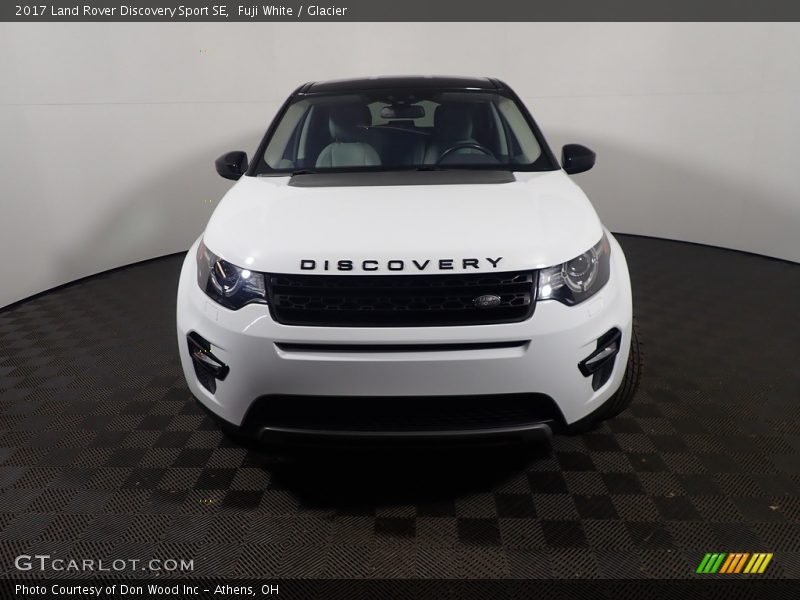 Fuji White / Glacier 2017 Land Rover Discovery Sport SE