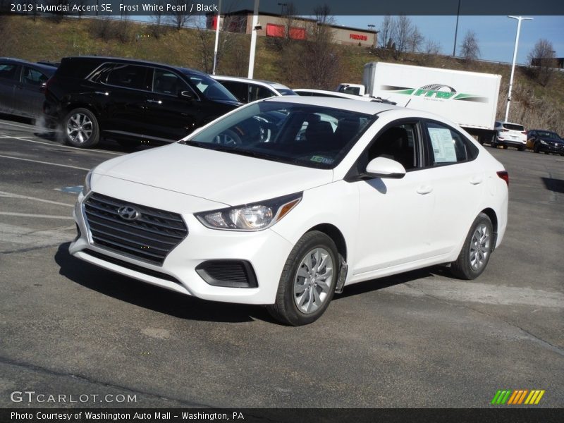 Frost White Pearl / Black 2019 Hyundai Accent SE