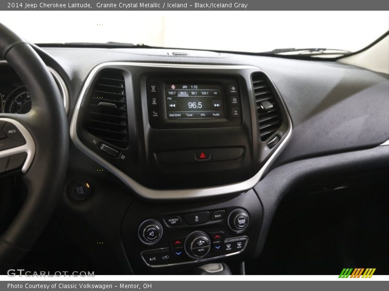 Granite Crystal Metallic / Iceland - Black/Iceland Gray 2014 Jeep Cherokee Latitude