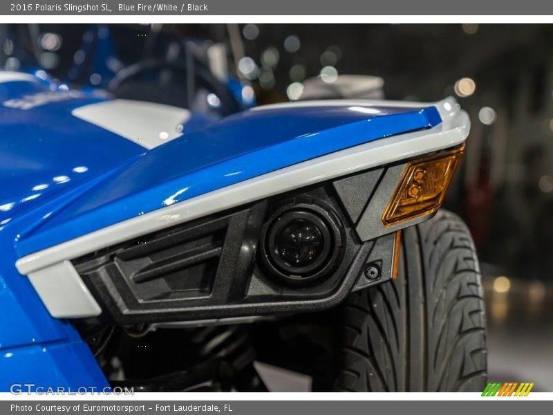 Blue Fire/White / Black 2016 Polaris Slingshot SL