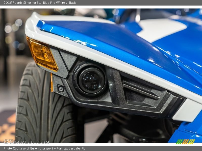 Blue Fire/White / Black 2016 Polaris Slingshot SL
