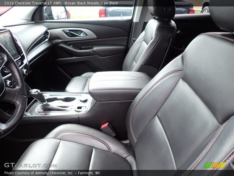 Mosaic Black Metallic / Jet Black 2019 Chevrolet Traverse LT AWD