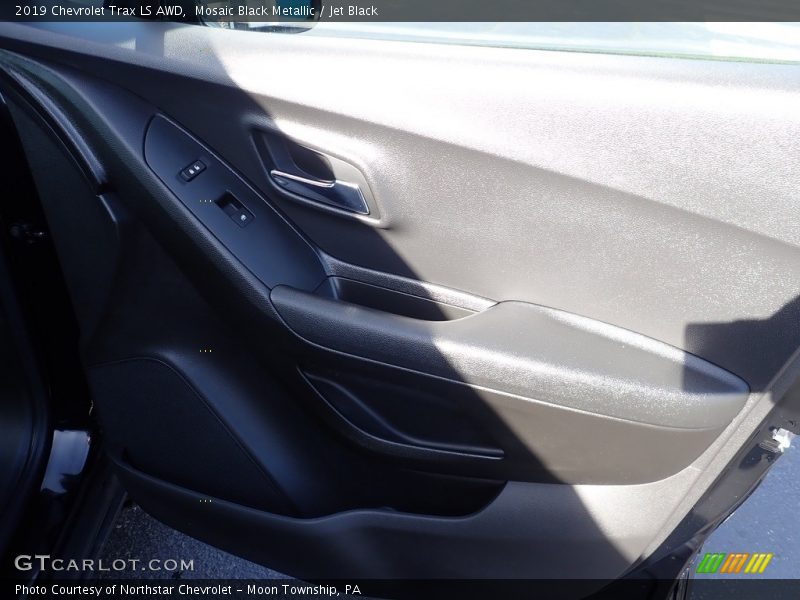 Mosaic Black Metallic / Jet Black 2019 Chevrolet Trax LS AWD