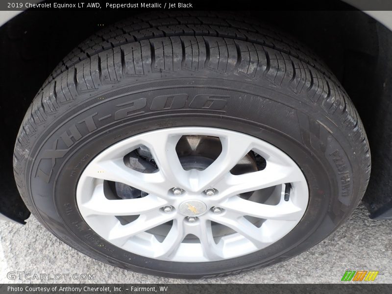 Pepperdust Metallic / Jet Black 2019 Chevrolet Equinox LT AWD
