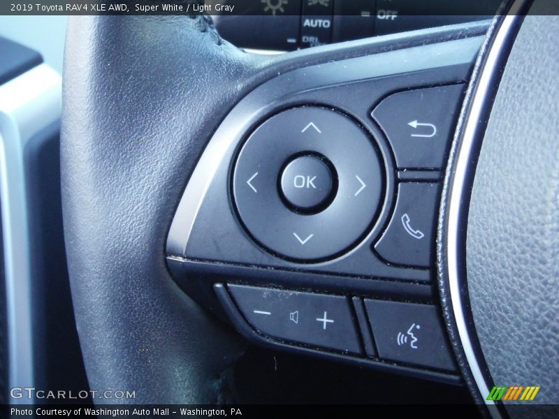 Super White / Light Gray 2019 Toyota RAV4 XLE AWD