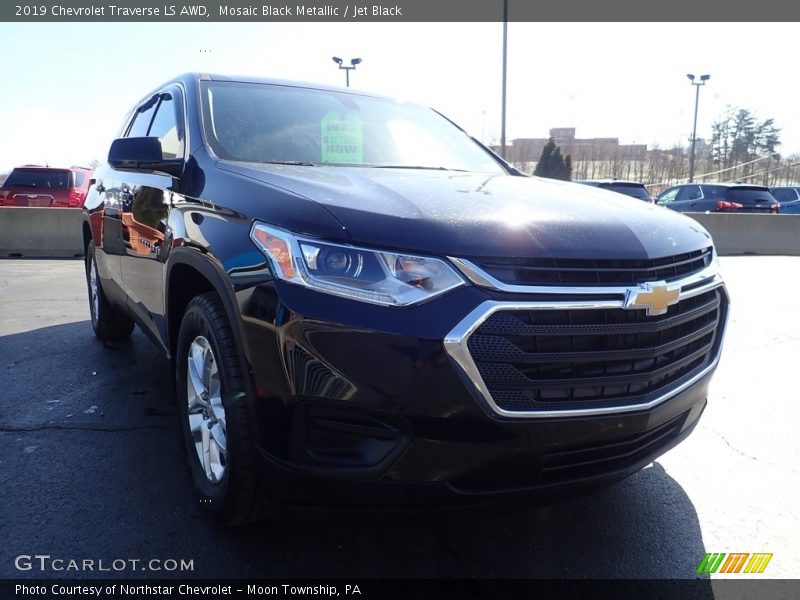 Mosaic Black Metallic / Jet Black 2019 Chevrolet Traverse LS AWD