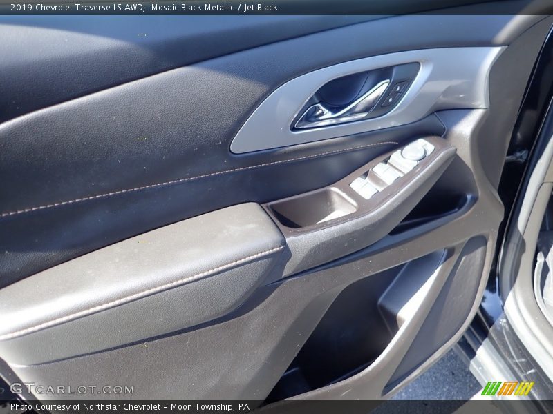 Mosaic Black Metallic / Jet Black 2019 Chevrolet Traverse LS AWD