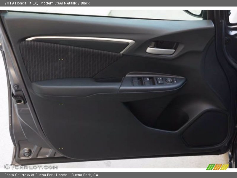 Modern Steel Metallic / Black 2019 Honda Fit EX