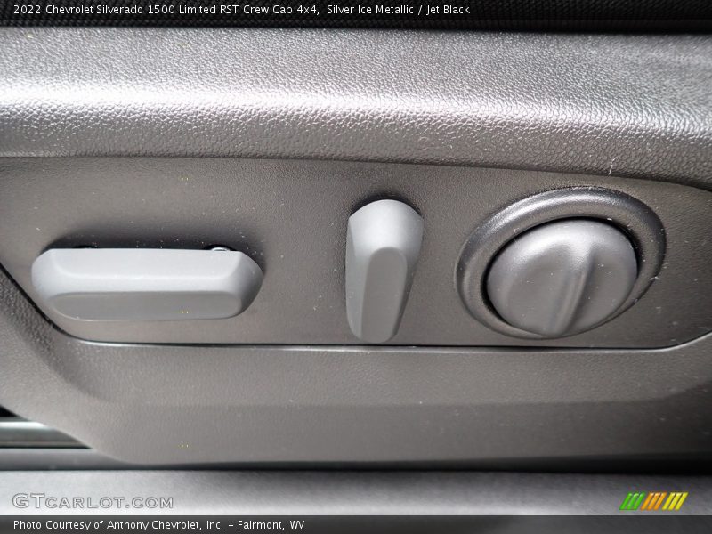Silver Ice Metallic / Jet Black 2022 Chevrolet Silverado 1500 Limited RST Crew Cab 4x4