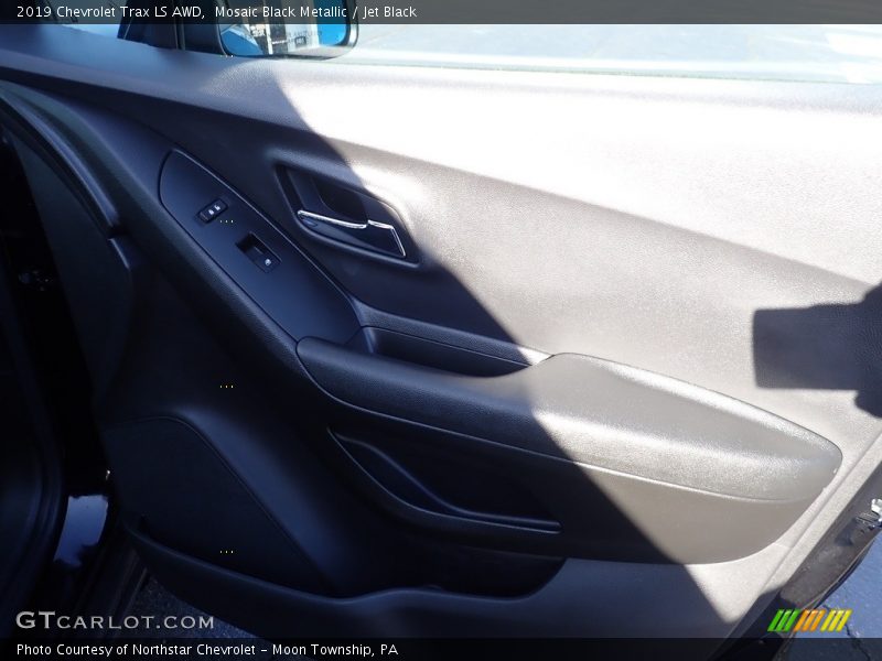 Mosaic Black Metallic / Jet Black 2019 Chevrolet Trax LS AWD