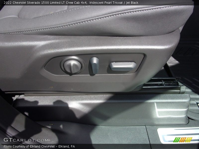 Iridescent Pearl Tricoat / Jet Black 2022 Chevrolet Silverado 1500 Limited LT Crew Cab 4x4