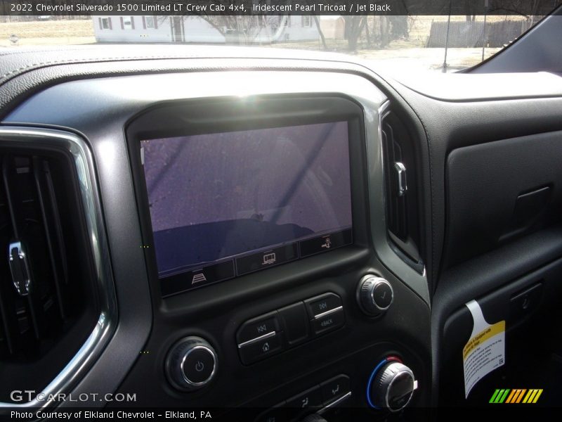 Iridescent Pearl Tricoat / Jet Black 2022 Chevrolet Silverado 1500 Limited LT Crew Cab 4x4