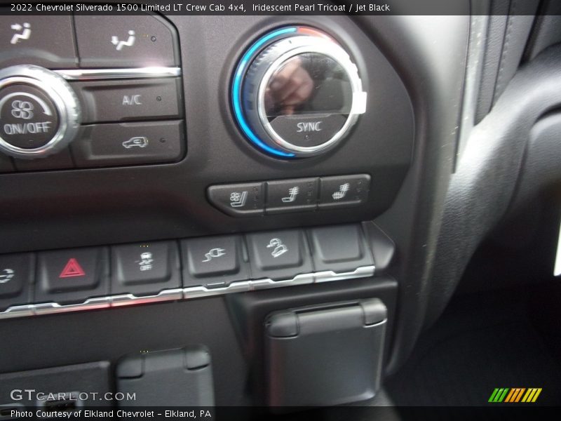 Iridescent Pearl Tricoat / Jet Black 2022 Chevrolet Silverado 1500 Limited LT Crew Cab 4x4