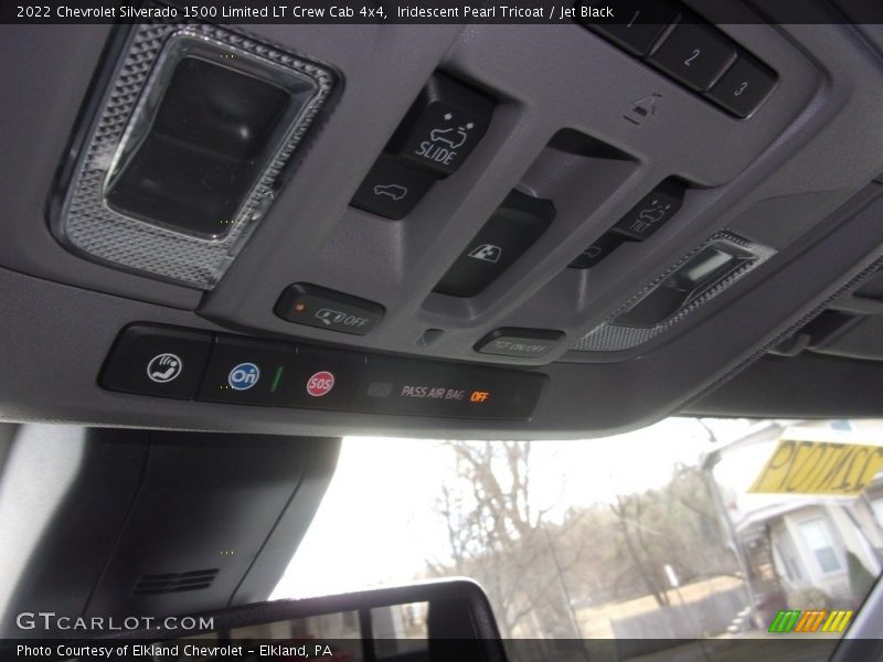 Iridescent Pearl Tricoat / Jet Black 2022 Chevrolet Silverado 1500 Limited LT Crew Cab 4x4