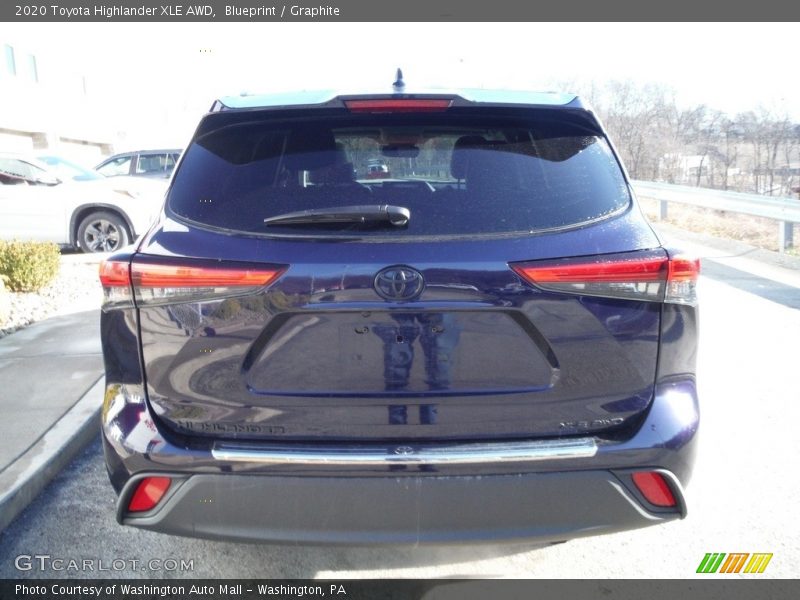 Blueprint / Graphite 2020 Toyota Highlander XLE AWD