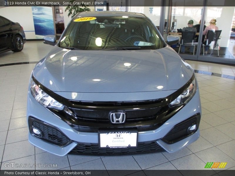Sonic Gray Pearl / Black 2019 Honda Civic EX Hatchback