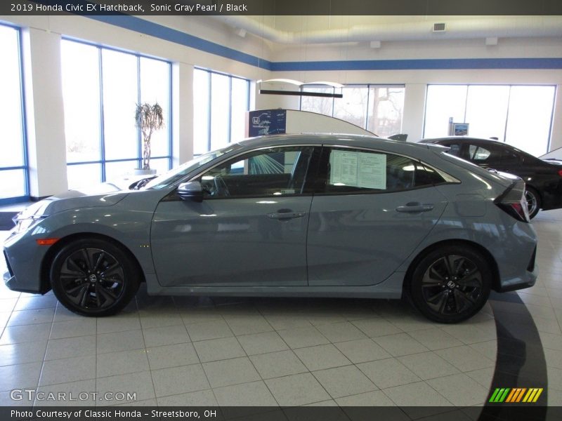 Sonic Gray Pearl / Black 2019 Honda Civic EX Hatchback