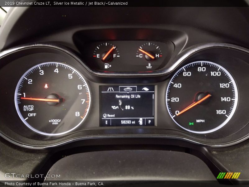Silver Ice Metallic / Jet Black/­Galvanized 2019 Chevrolet Cruze LT