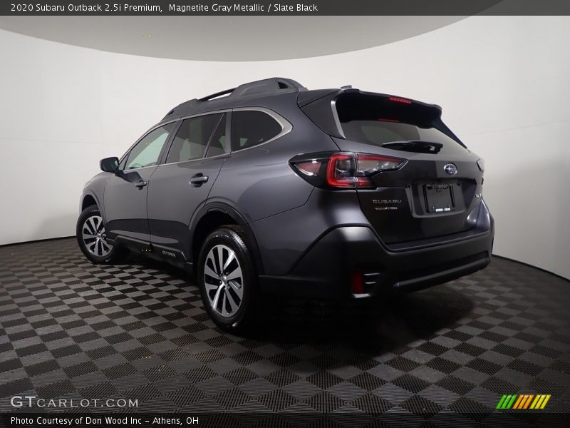 Magnetite Gray Metallic / Slate Black 2020 Subaru Outback 2.5i Premium