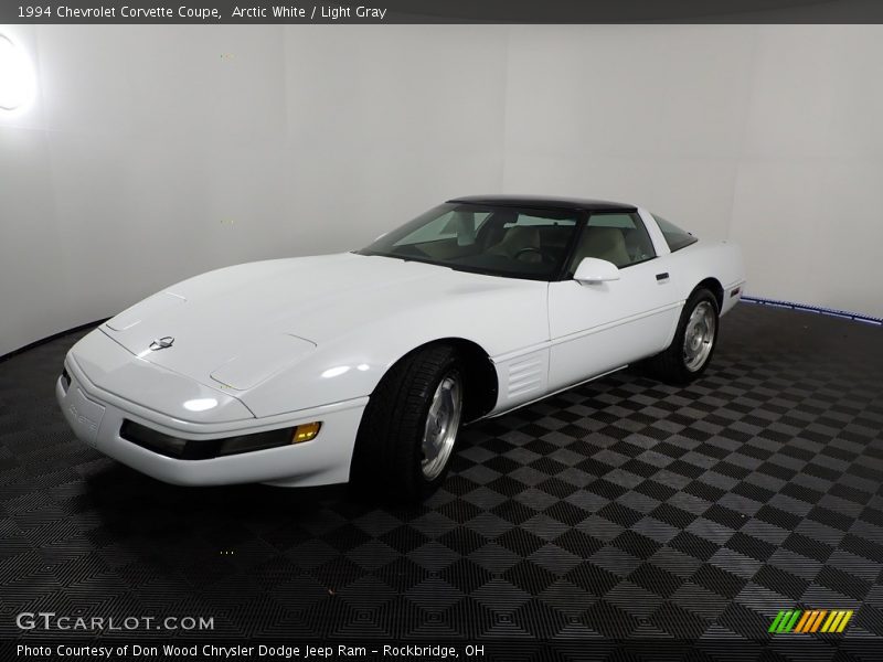 Arctic White / Light Gray 1994 Chevrolet Corvette Coupe