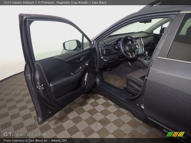 Magnetite Gray Metallic / Slate Black 2020 Subaru Outback 2.5i Premium