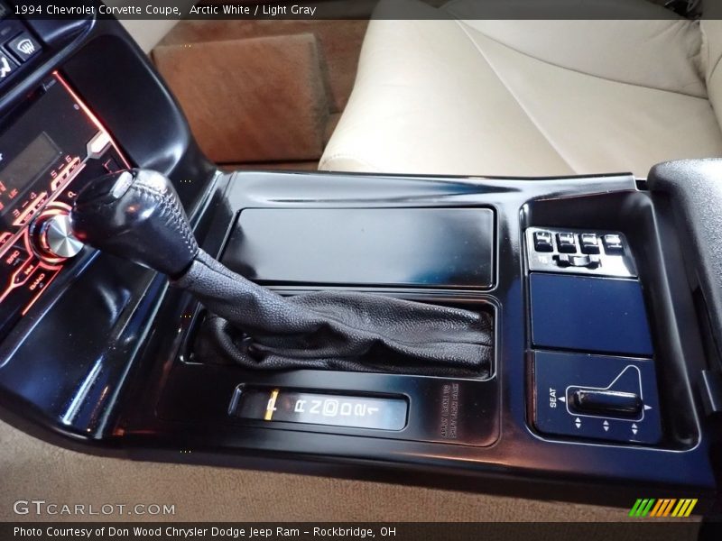 Arctic White / Light Gray 1994 Chevrolet Corvette Coupe