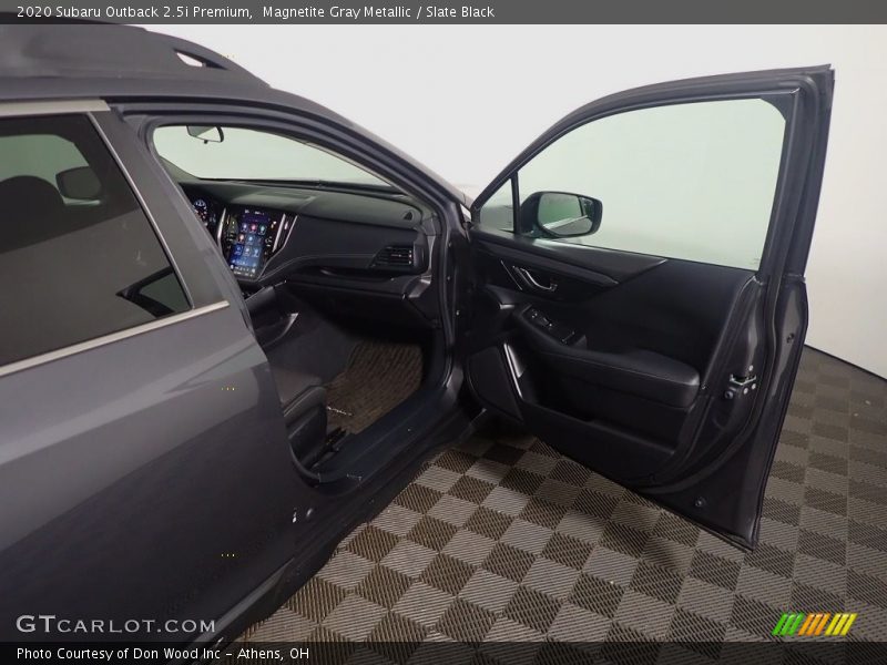 Magnetite Gray Metallic / Slate Black 2020 Subaru Outback 2.5i Premium