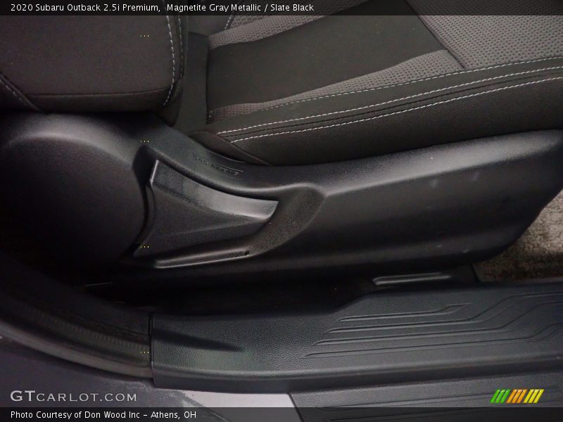 Magnetite Gray Metallic / Slate Black 2020 Subaru Outback 2.5i Premium