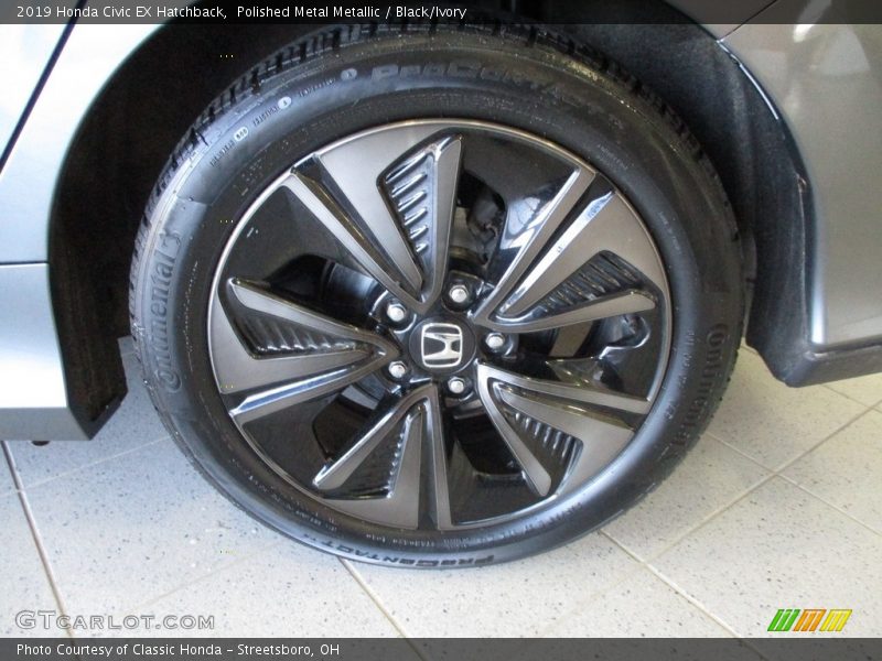 Polished Metal Metallic / Black/Ivory 2019 Honda Civic EX Hatchback