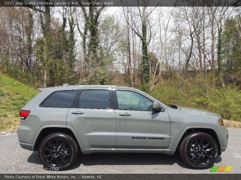  2022 Grand Cherokee Laredo X 4x4 Sting-Gray