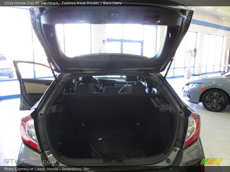 Polished Metal Metallic / Black/Ivory 2019 Honda Civic EX Hatchback