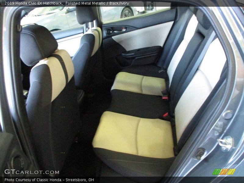 Polished Metal Metallic / Black/Ivory 2019 Honda Civic EX Hatchback