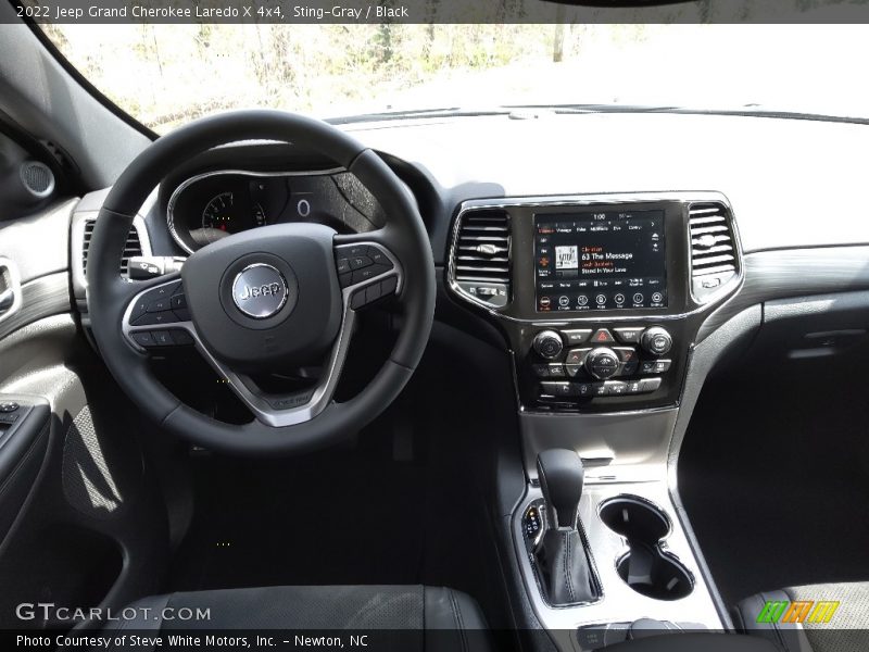 Sting-Gray / Black 2022 Jeep Grand Cherokee Laredo X 4x4