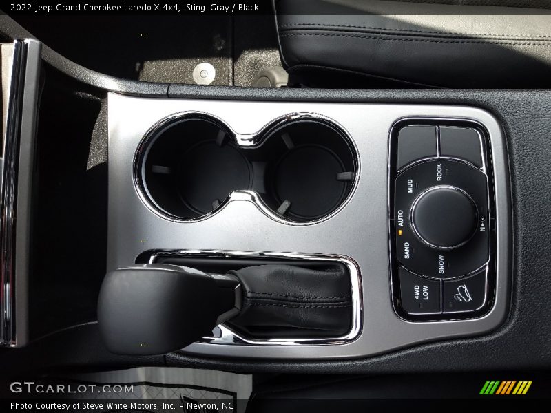 Sting-Gray / Black 2022 Jeep Grand Cherokee Laredo X 4x4