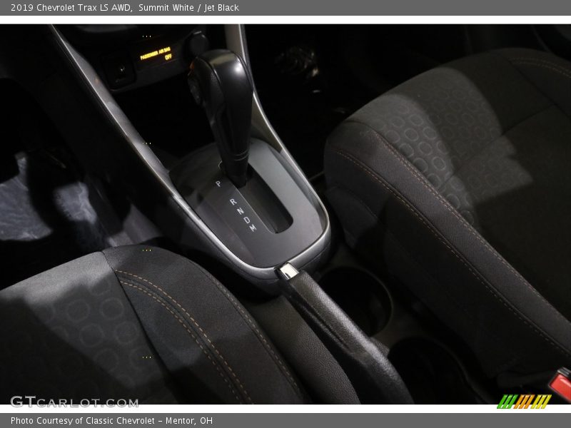 Summit White / Jet Black 2019 Chevrolet Trax LS AWD