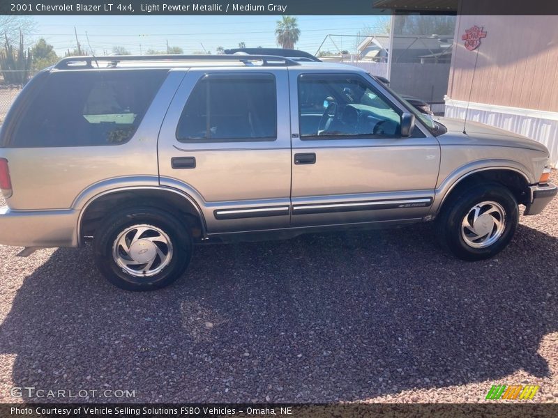 Light Pewter Metallic / Medium Gray 2001 Chevrolet Blazer LT 4x4
