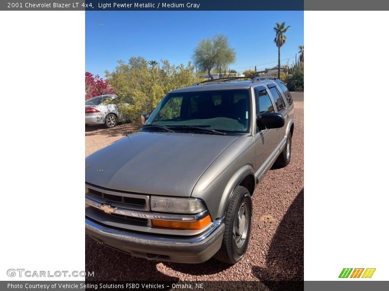 Light Pewter Metallic / Medium Gray 2001 Chevrolet Blazer LT 4x4