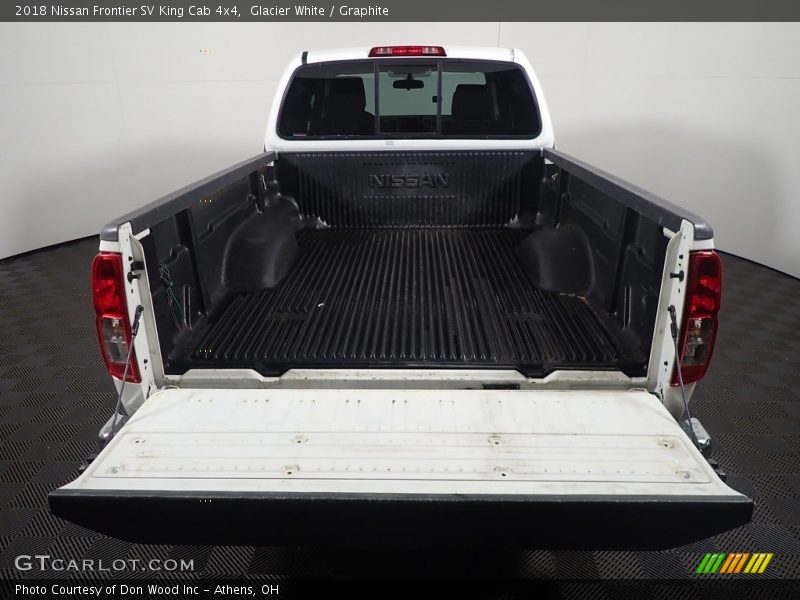 Glacier White / Graphite 2018 Nissan Frontier SV King Cab 4x4