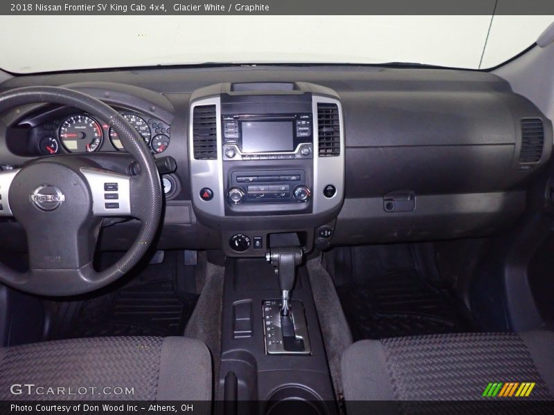 Glacier White / Graphite 2018 Nissan Frontier SV King Cab 4x4
