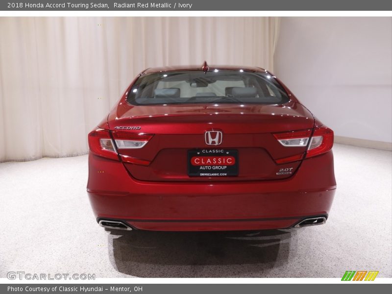 Radiant Red Metallic / Ivory 2018 Honda Accord Touring Sedan