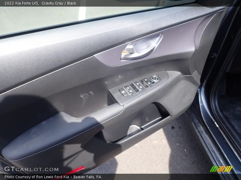Gravity Gray / Black 2022 Kia Forte LXS