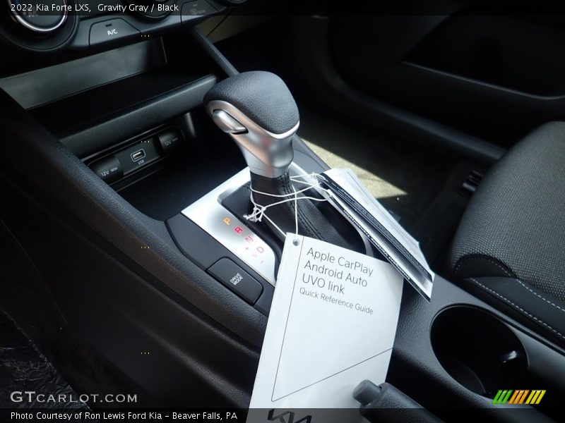  2022 Forte LXS CVT Automatic Shifter