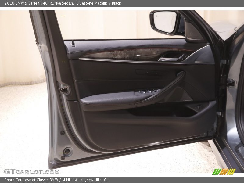 Bluestone Metallic / Black 2018 BMW 5 Series 540i xDrive Sedan