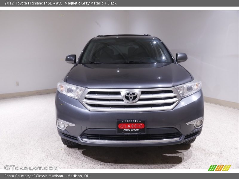 Magnetic Gray Metallic / Black 2012 Toyota Highlander SE 4WD