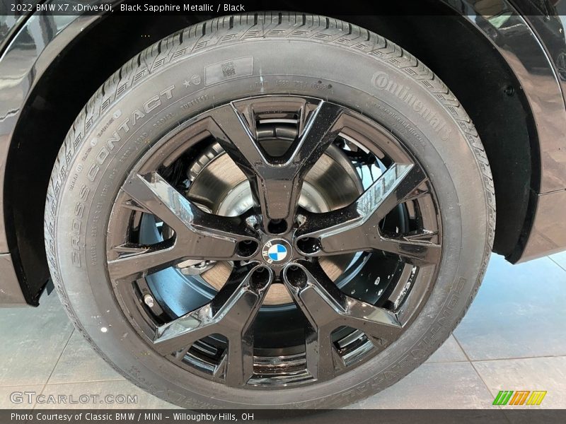 Black Sapphire Metallic / Black 2022 BMW X7 xDrive40i