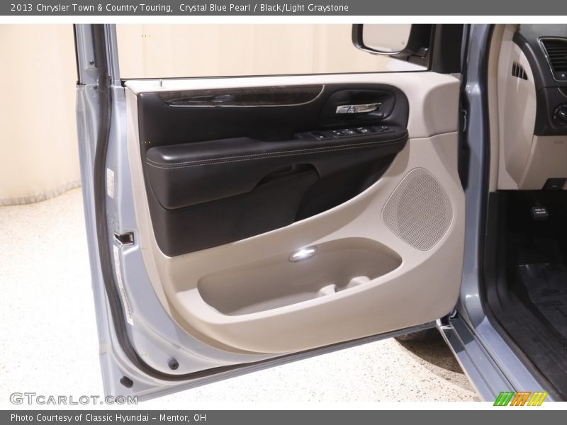 Crystal Blue Pearl / Black/Light Graystone 2013 Chrysler Town & Country Touring