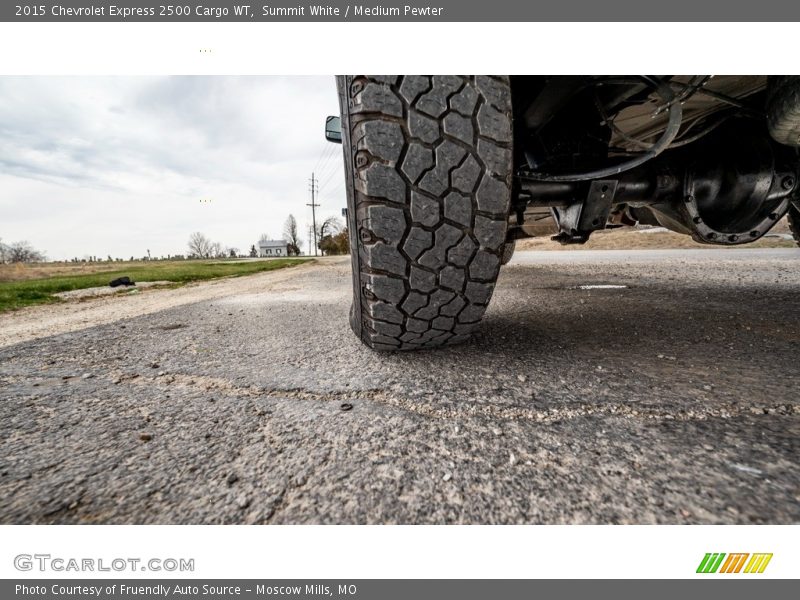 Summit White / Medium Pewter 2015 Chevrolet Express 2500 Cargo WT