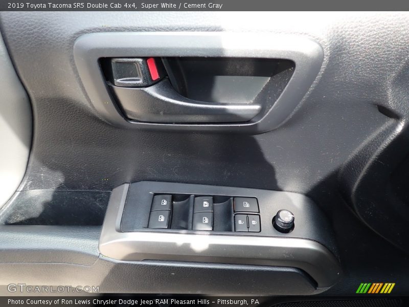 Super White / Cement Gray 2019 Toyota Tacoma SR5 Double Cab 4x4