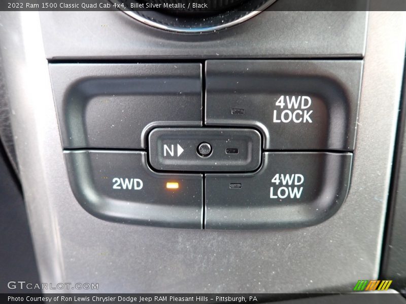 Controls of 2022 1500 Classic Quad Cab 4x4